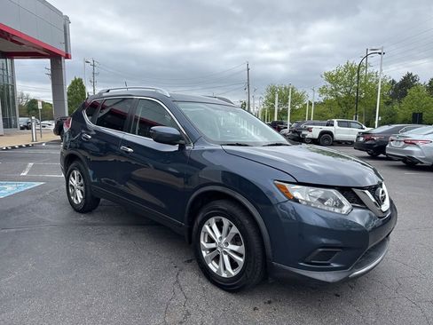 Used 2016 Nissan Rogue SV AWD/4WD image 9