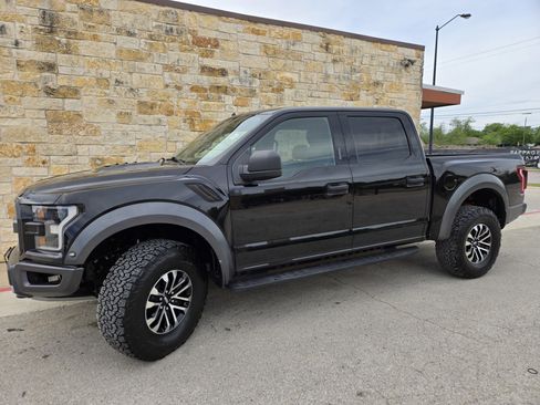 Used 2019 Ford F150 Raptor w/ Equipment Group 801A Mid AWD/4WD image 2