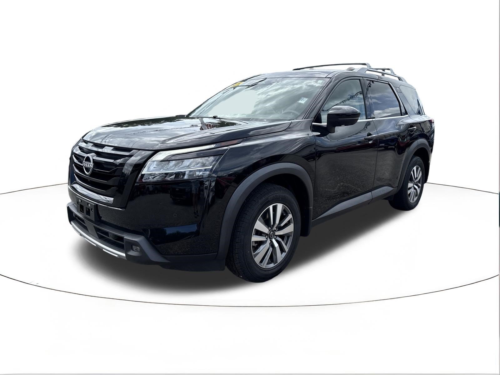 Used 2023 Nissan Pathfinder SL FWD image 7