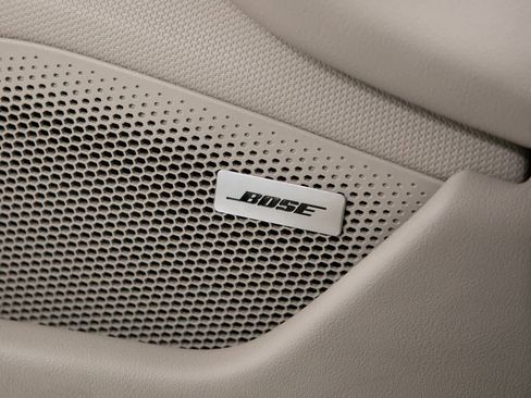 Certified 2024 Porsche Taycan image 26