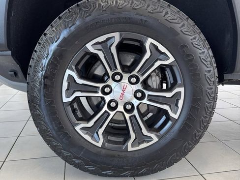 Certified 2023 GMC Canyon AT4 image 25