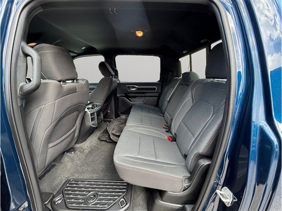 Used 2023 RAM 1500 Big Horn AWD/4WD image 34