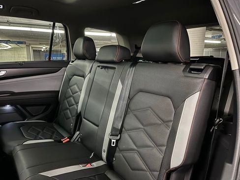 New 2026 Volkswagen Atlas Peak Edition AWD/4WD image 22