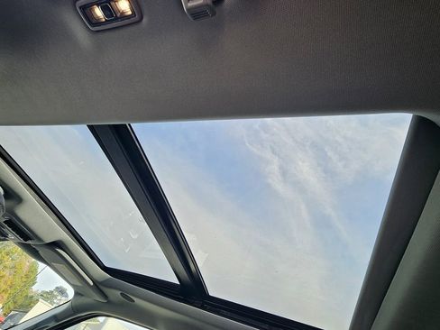 New 2026 Ford F350 Lariat w/ Black Appearance Package image 22