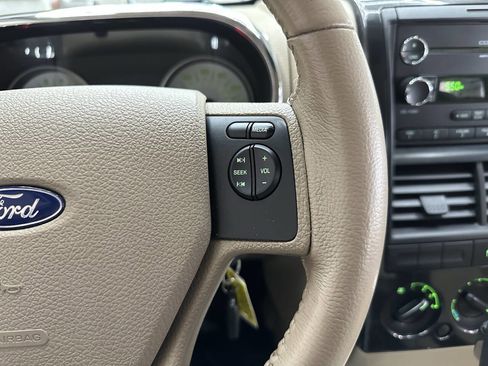 Used 2008 Ford Explorer Sport Trac XLT image 22