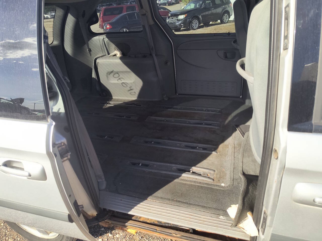 Used 2005 Dodge Caravan SXT FWD image 25