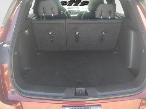 Used 2023 Chevrolet TrailBlazer RS w/ Sun and Liftgate Package FWD image 9