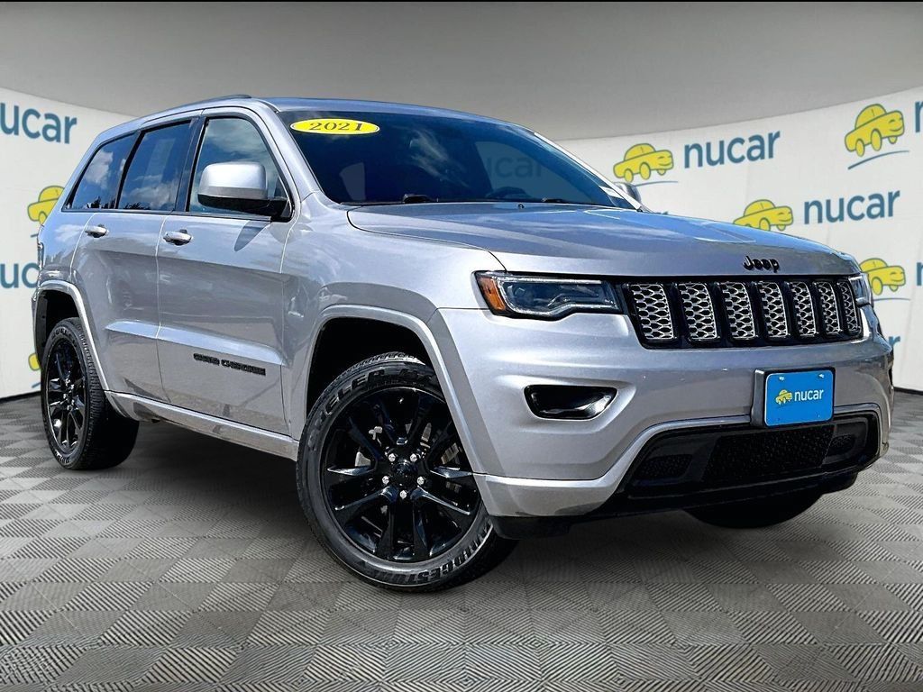 Used 2021 Jeep Grand Cherokee Laredo X AWD/4WD image 1