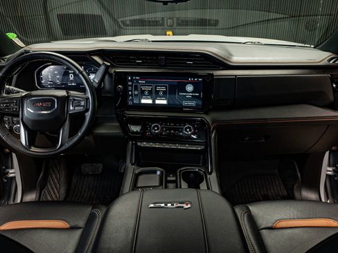 Used 2025 GMC Sierra 2500 AT4 w/ AT4 Premium Plus Package image 14