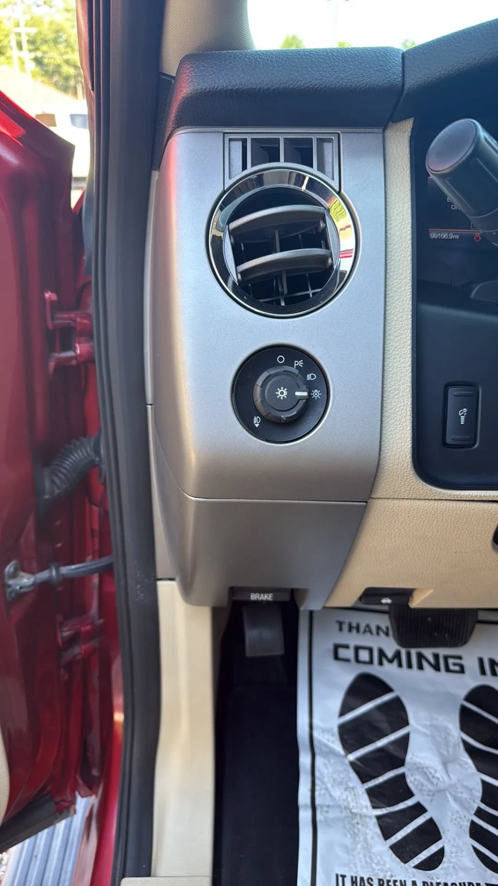 Used 2015 Ford Expedition Limited w/ Equipment Group 301A RWD image 18