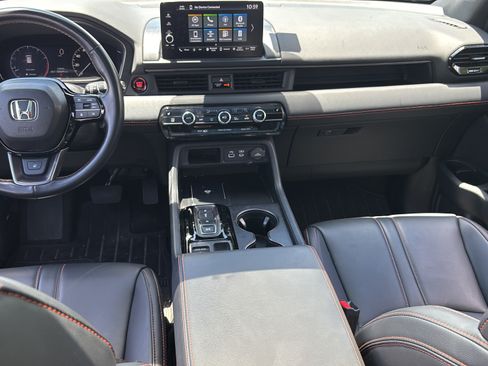 Certified 2024 Honda Pilot TrailSport image 13