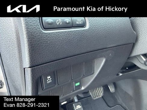 Used 2017 Nissan Rogue Sport SV FWD image 18