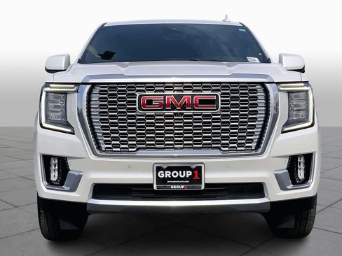 Used 2024 GMC Yukon XL Denali w/ Advanced Technology Package image 4
