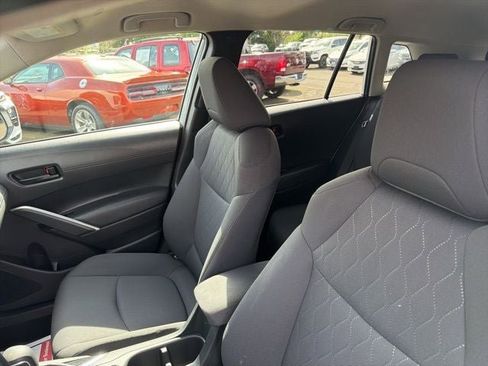 Used 2023 Toyota Corolla Cross LE FWD image 12