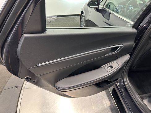 Certified 2023 Hyundai Sonata Limited w/ Cargo Package FWD image 31