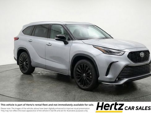 Used 2025 Toyota Highlander XSE AWD/4WD image 1