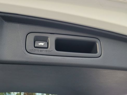 Used 2025 Honda CR-V Sport-L image 13
