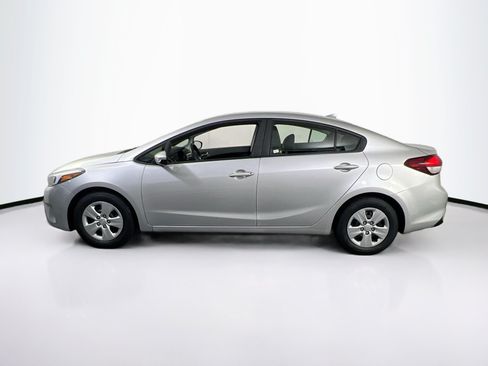 Used 2017 Kia Forte LX FWD image 8