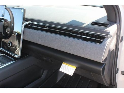 New 2026 GMC Sierra EV Elevation w/ Premium Package image 28