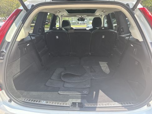 Used 2023 Volvo XC90 B6 Plus AWD/4WD image 18