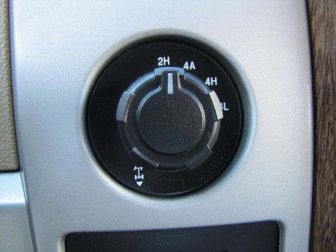 Used 2014 Ford F150 Lariat w/ Equipment Group 501A Mid image 43