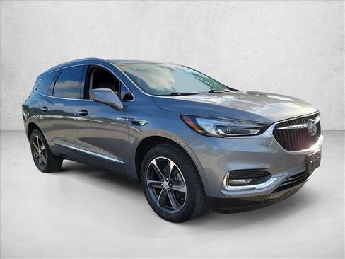 Used 2019 Buick Enclave Essence w/ LPO, Sport Appearance Package FWD image 3