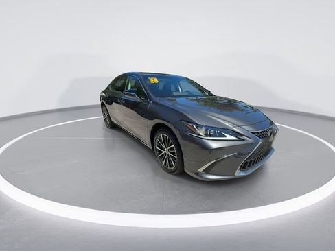 Used 2025 Lexus ES 350 w/ Premium Package FWD image 2