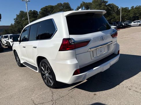 Used 2019 Lexus LX 570 4WD w/ Luxury Package image 3