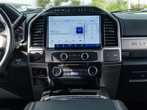 Certified 2022 Ford F350 Platinum image 34