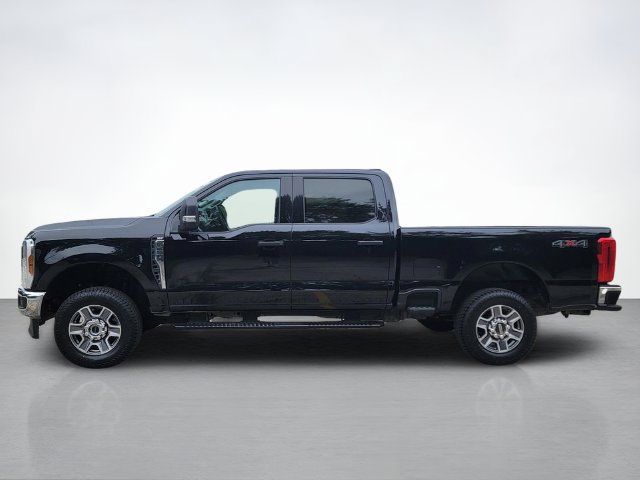 Certified 2025 Ford F250 XLT w/ Snow Plow Prep Package AWD/4WD image 6