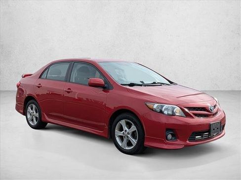 Used 2011 Toyota Corolla S image 3