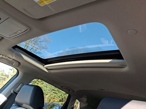 Used 2023 Honda CR-V EX-L image 11