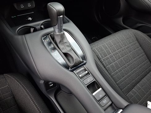 New 2027 Honda HR-V LX image 7