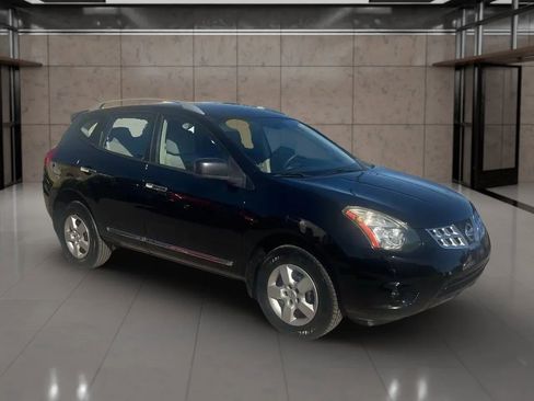 Used 2015 Nissan Rogue S w/ Convenience Package FWD image 3