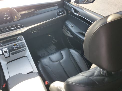 Used 2021 Hyundai Palisade Limited image 14