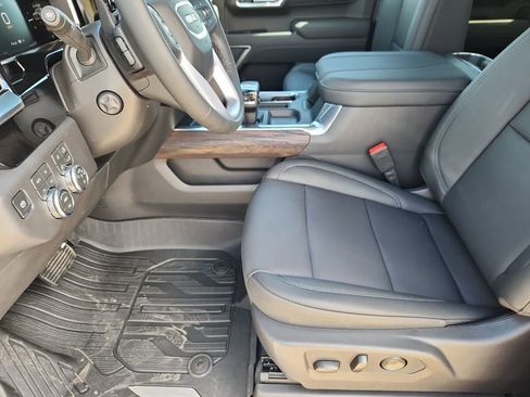 New 2026 GMC Sierra 1500 SLT w/ SLT Premium Plus Package image 8