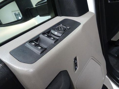 Used 2019 Ford F250 XL w/ Power Equipment Group RWD image 21