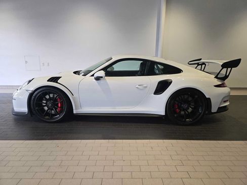 Used 2016 Porsche 911 GT3 RS RWD image 2