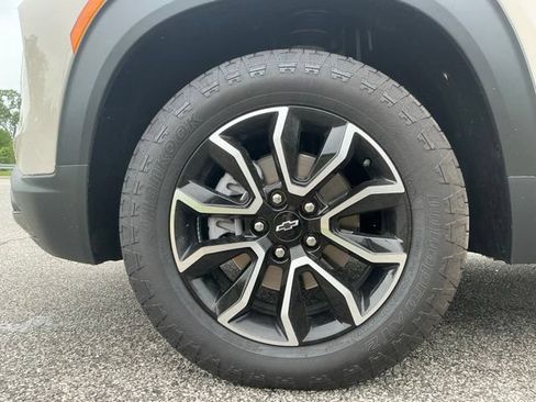 Used 2026 Chevrolet TrailBlazer ACTIV w/ Driver Confidence Package AWD/4WD image 14