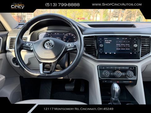 Used 2018 Volkswagen Atlas SEL Premium image 9