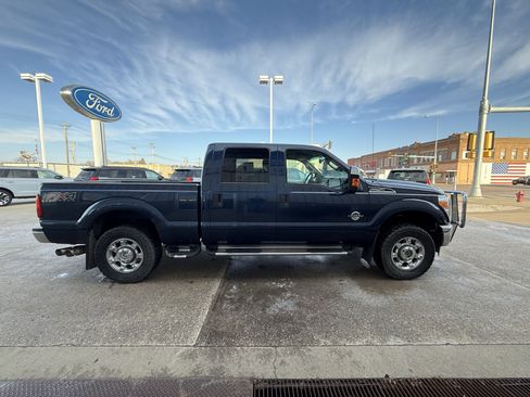 Used 2015 Ford F250 XLT w/ XLT Premium Package image 2
