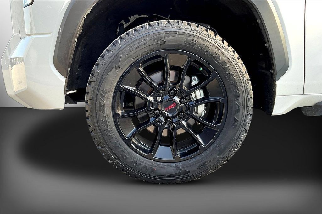 Used 2023 Toyota Tundra SR5 w/ SR5 Convenience Package RWD image 33
