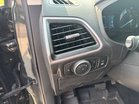 Used 2024 Ford Edge SEL w/ Convenience Package AWD/4WD image 13