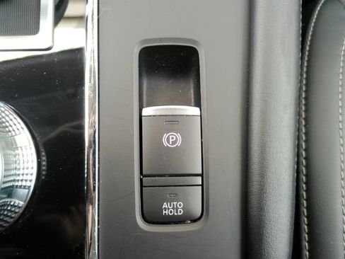 Used 2024 Mitsubishi Outlander FWD image 51