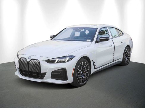 New 2026 BMW i4 eDrive40 w/ M Sport Package image 3