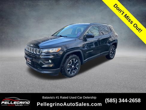 Used 2022 Jeep Compass Latitude w/ Convenience Group AWD/4WD image 1