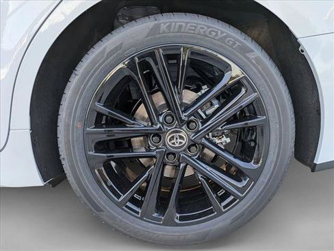 Used 2026 Toyota Camry SE w/ Convenience Package FWD image 10