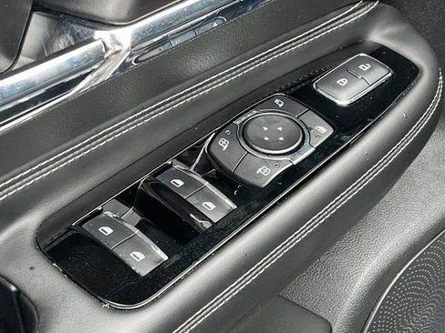 Used 2025 Lincoln Corsair FWD image 17