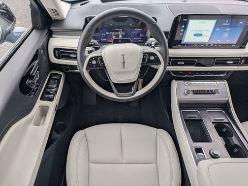 New 2026 Lincoln Aviator 2WD image 14