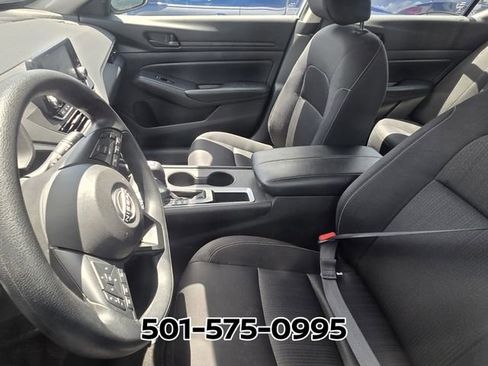 Used 2023 Nissan Altima 2.5 S FWD image 8